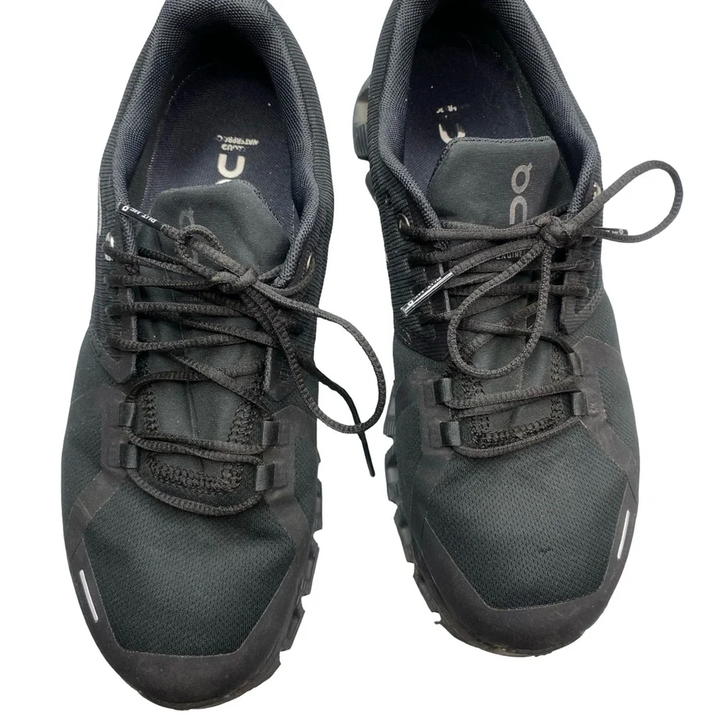 On Running Black Athletic Shoes woman’s size 8 - Picture 3 of 7